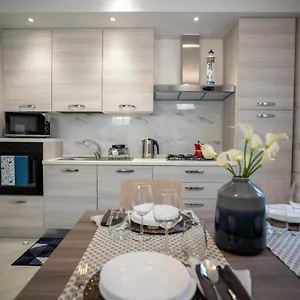 luxury-apartment-venice-8-min-from-san-marco-square.hotelinveneto.com/
