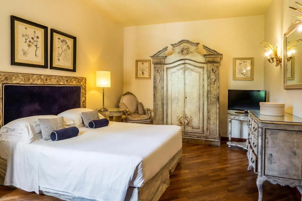 Hotel Villa Carlotta Taormina 4*,